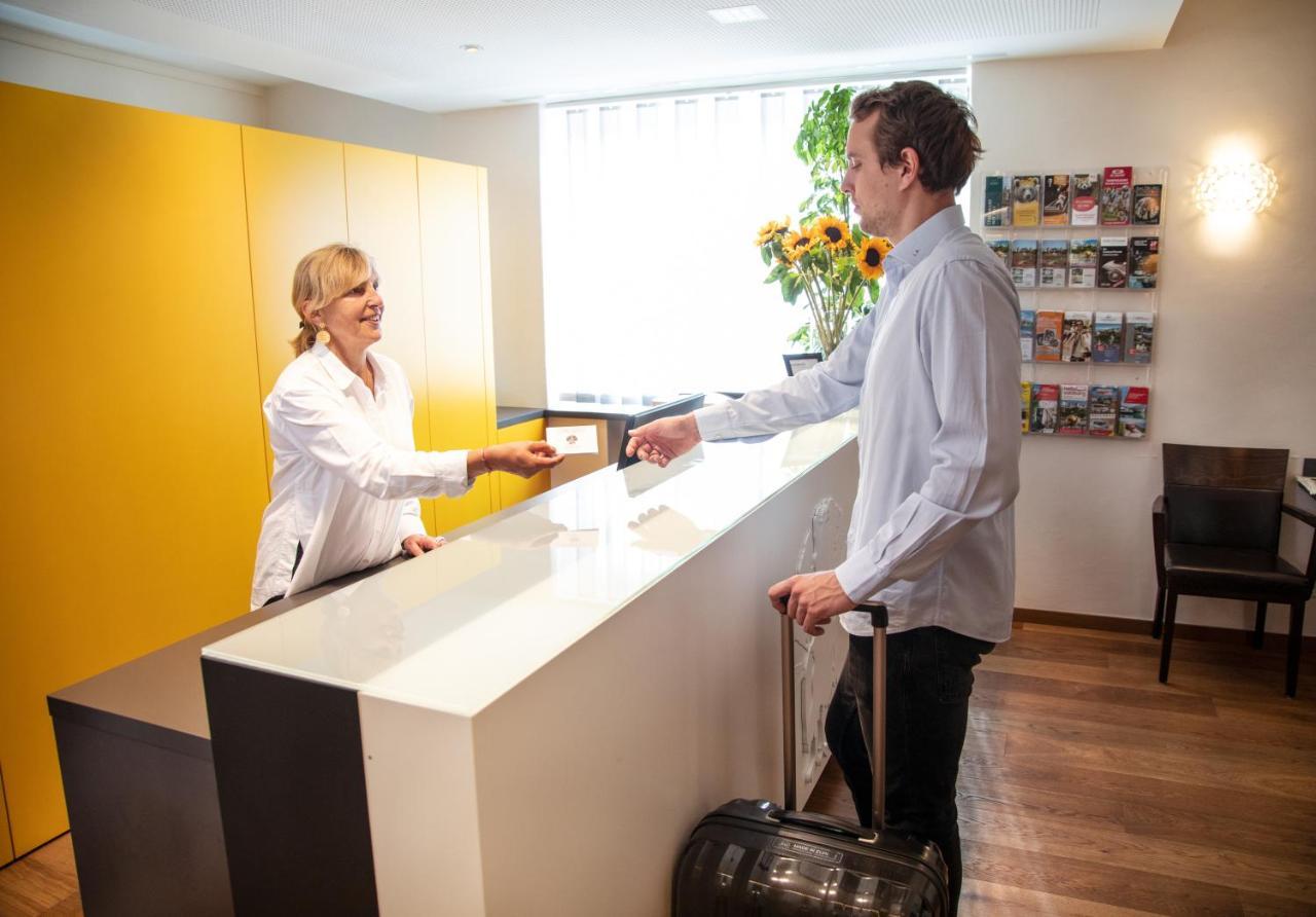 Hotel Restaurant Auerhahn Salzburg Eksteriør billede