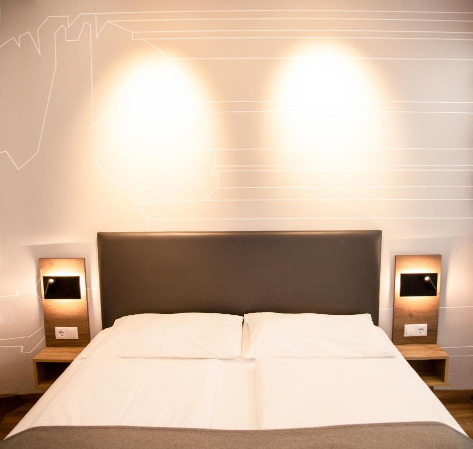 Hotel Restaurant Auerhahn Salzburg Eksteriør billede