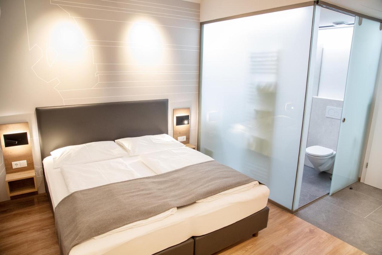Hotel Restaurant Auerhahn Salzburg Eksteriør billede