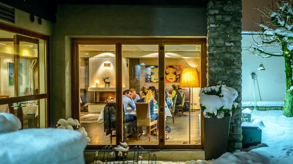 Hotel Restaurant Auerhahn Salzburg Eksteriør billede